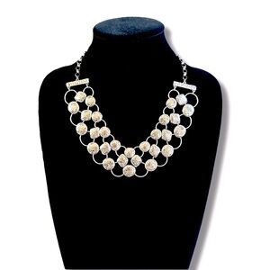 CHICO’S Silver-Tone Flattened Silver Bib Statement Necklace | NWT